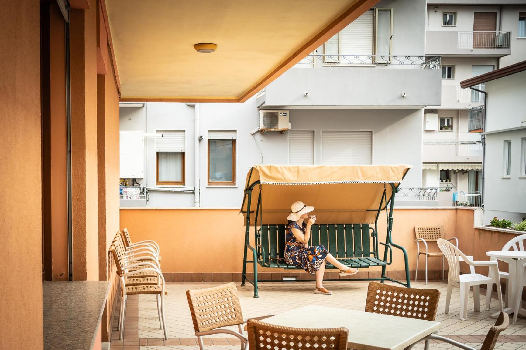 Easy Hotel Meryon Sottomarina Exterior photo